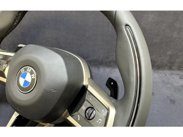 Volant BMW 5 G60 2024   