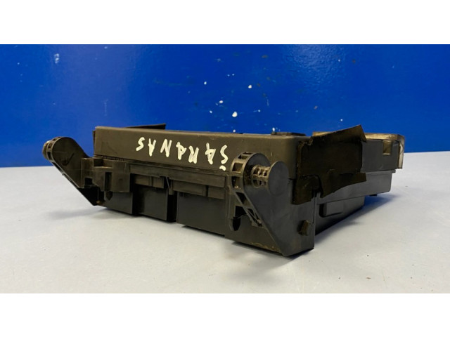 Блок предохранителей 7M0971882A   Volkswagen Sharan    