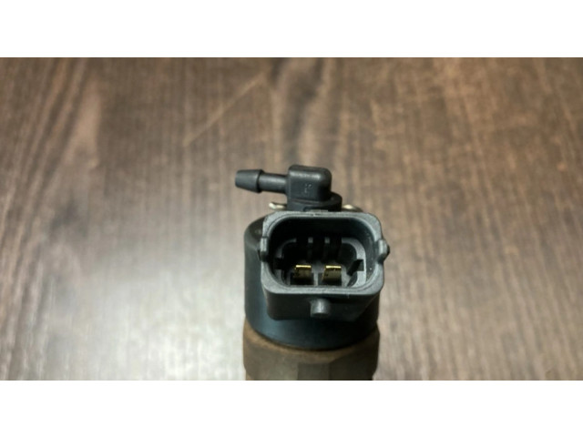 Vstřikovač 9635196580, 0445110008   Citroen Xantia  pro naftový motor 2.0 RHZ (DW10ATED) 