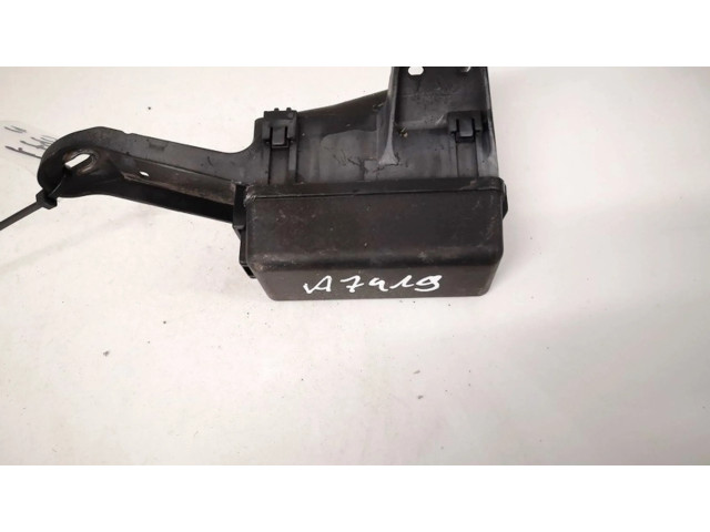   Pojistková skříňka 7154ya1   Lexus GS 300 350 430 450H 2008