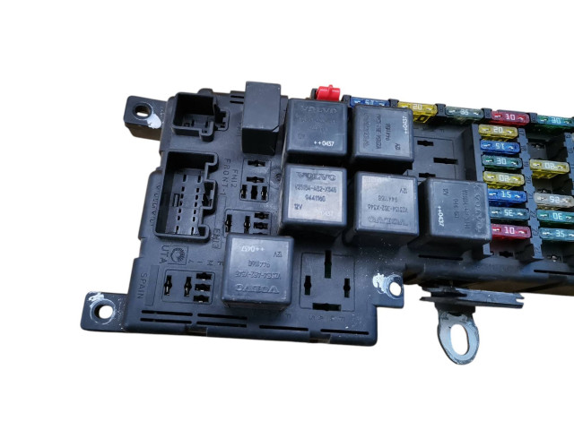   Pojistková skříňka 30728008, 518828108   Volvo S80 2005