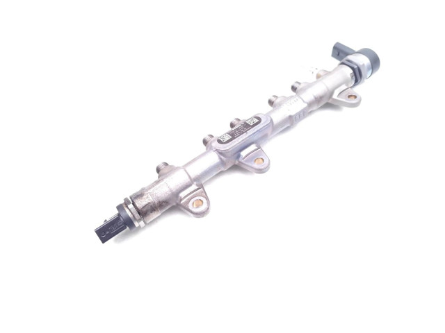 Vstřikovací lišta 8514154   BMW 2 F22 F23  pro naftový motor 2.0 B47D20A 220d