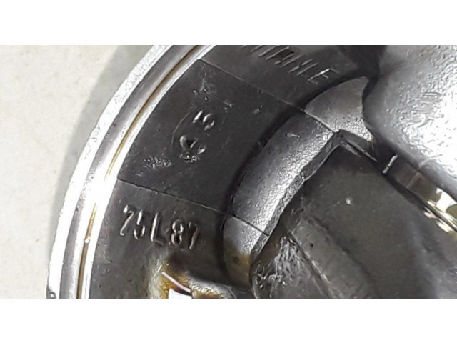 Píst 25L87   Citroen C4 I  pro naftový motor 1.6  