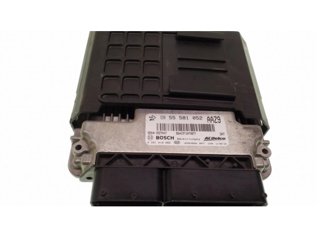 Řídící jednotka 55581052, 0281018082   Opel Astra J 2011