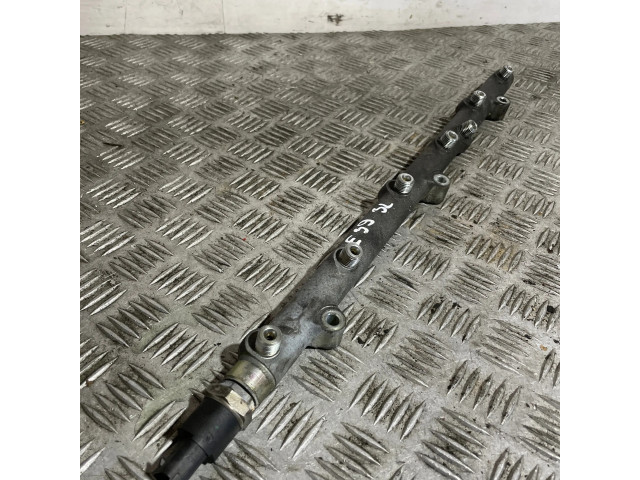 Vstřikovací lišta 0445216002, 003785   BMW 5 E39  pro naftový motor 2.9  