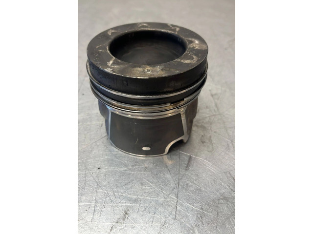  Поршень  40353620  Volkswagen Tiguan  
