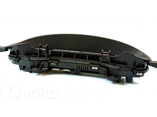 Přístrojová deska  BMW 5 G30 G31 2020 021566, 62105A2FC79  