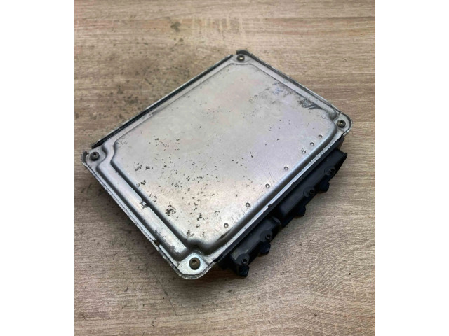 Блок управления двигателем ECU 030906032E, 0261204911   Volkswagen Lupo