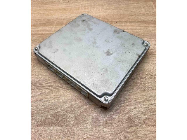 Řídící jednotka 896610F010, MB1758006463   Toyota Corolla Verso AR10 2004