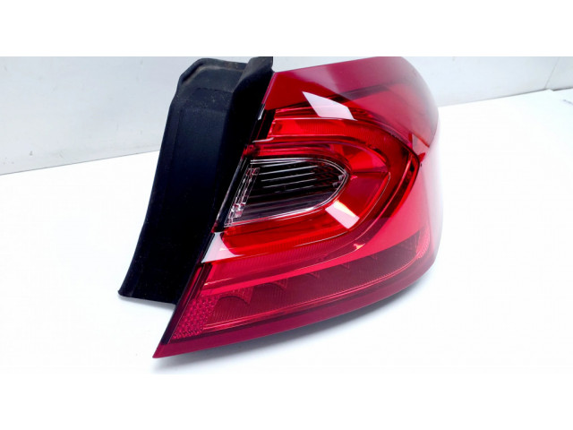 Задний фонарь правый B479RL, F0HR11Y2P    Ford Fiesta   2017- года