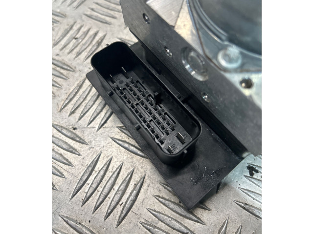 Jednotka ABS 6799417   BMW X1 E84 2010