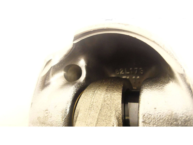 Píst 82L175, FO61   Volvo S60    D4204T5 D4204T14 