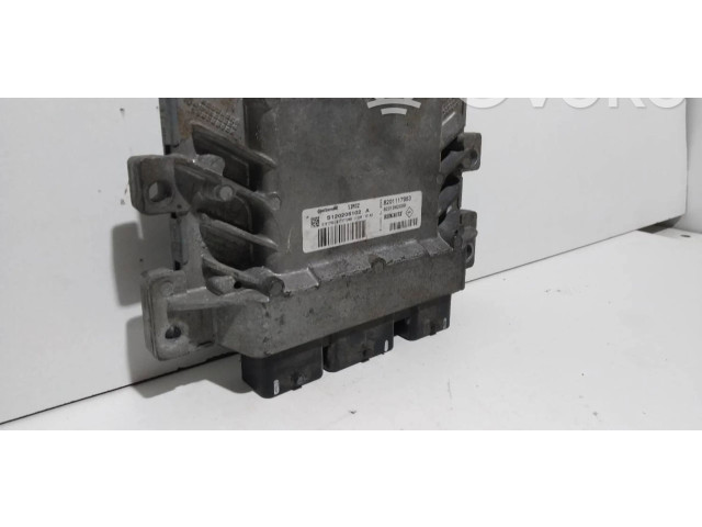 Блок управления двигателем Блок управления 8201117953   Renault Sandero I