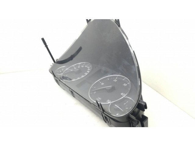 Přístrojová deska  Mercedes-Benz C W203 2004 A2035409547  