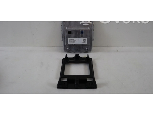 Дисплей    31682851   Volvo XC40