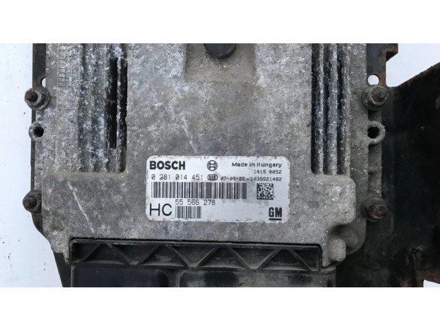 Řídící jednotka 0281014451, 55566278   Opel Zafira B 2009