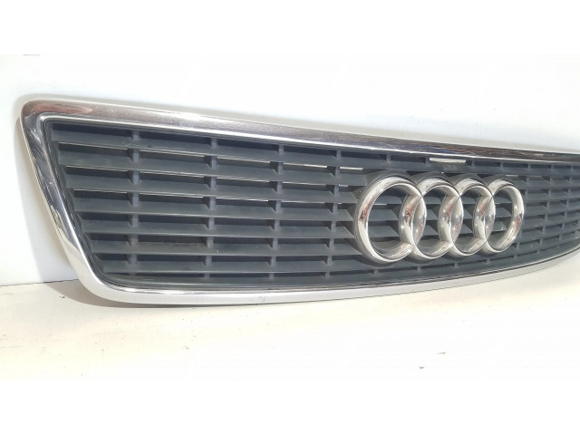 Верхняя решётка Audi A8 S8 D2 4D 1994-2002 года 4D0853651B      