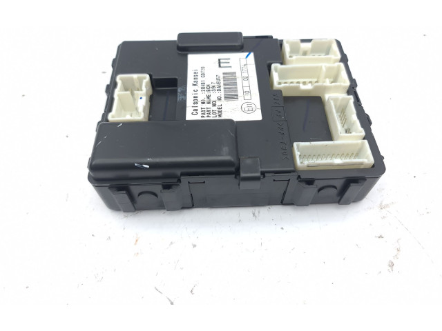 Блок комфорта 284B1CD720   Nissan 350Z   