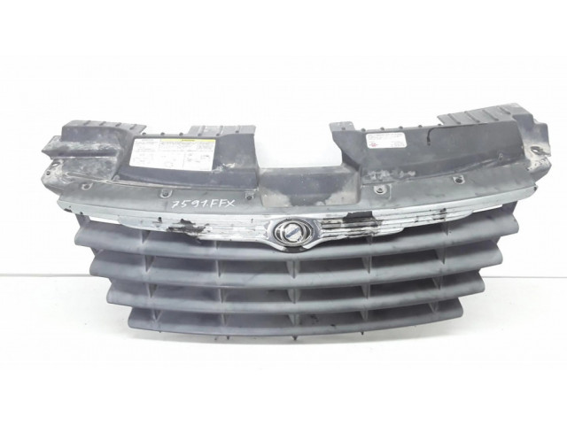 Передняя решётка Chrysler Grand Voyager IV 2001-2007 года 04857410ACD, 04857218ACC      