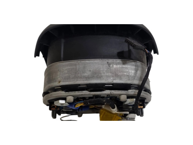 Подушка безопасности водителя 1Z0880201AK   Skoda Octavia Mk2 (1Z)