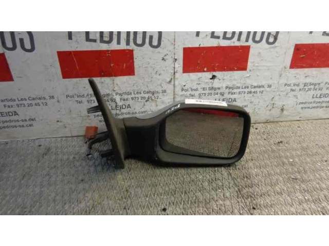 Zpětné zrcátko  Peugeot 106 1998  8148KP  