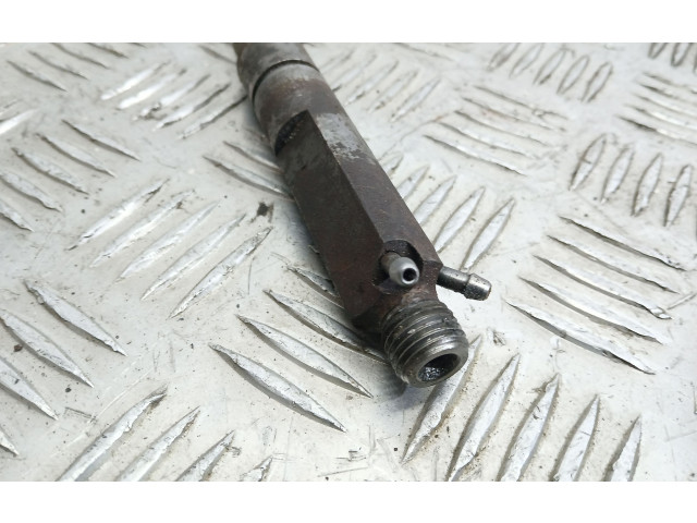 Форсунка 028130201T    Volkswagen Sharan   