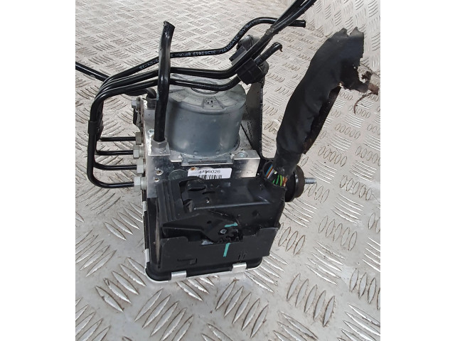 Jednotka ABS 32214772   Volvo V60 2019