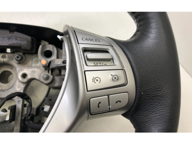 Volant Nissan X-Trail T32 2014   