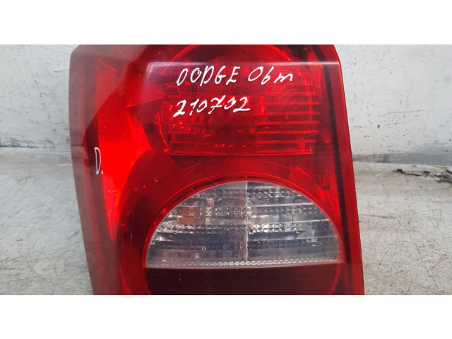 Задний фонарь правый     Dodge Caliber   