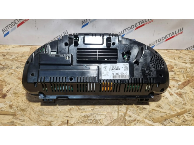 Přístrojová deska  BMW 5 F10 F11 2010 9387584, 0263726250  