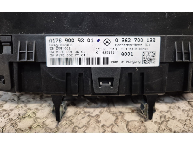 Přístrojová deska  Mercedes-Benz A W176 2014 1769009301  