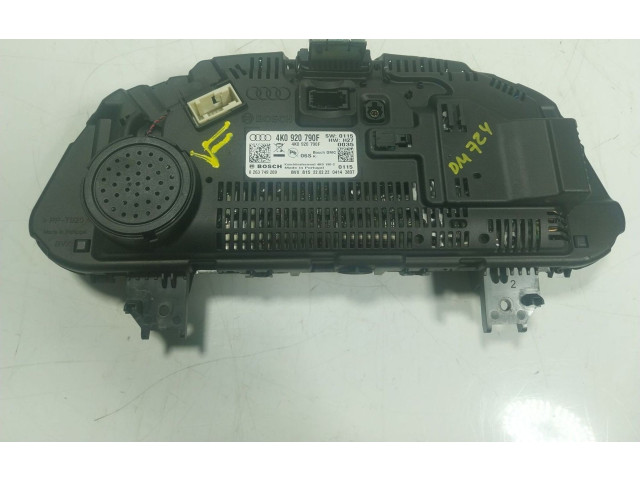 Přístrojová deska  Audi Q7 4M 2022 4K0920790F, 4K0920790F  