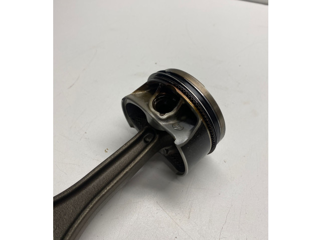 Píst 06M099C, CWG   Audi S5 F5    CWG 