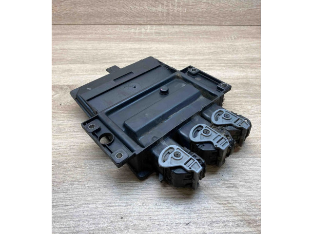 Блок управления двигателем Блок управления 8200399038, 8200619409   Renault Megane II