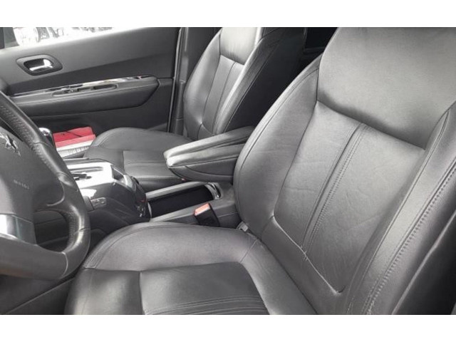 Přístrojová deska  Peugeot 5008 2010 9805170680, 9805170680  