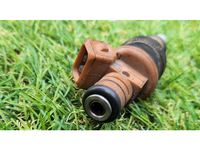 Vstřikovač 0280150779   Volvo 850  pro benzínový motor 2.0  