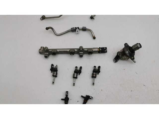Vstřikovač 0261500443, 05C133320A   Skoda Octavia Mk4  pro benzínový motor 1.0  