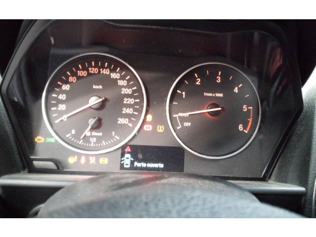 Přístrojová deska  BMW 1 E82 E88 2012 17649411, 2453475  