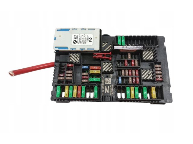 Блок предохранителей  6837091   BMW 5 G30 G31    