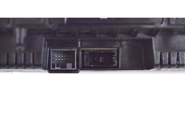 Přístrojová deska  BMW 4 F32 F33 2015 9232895  