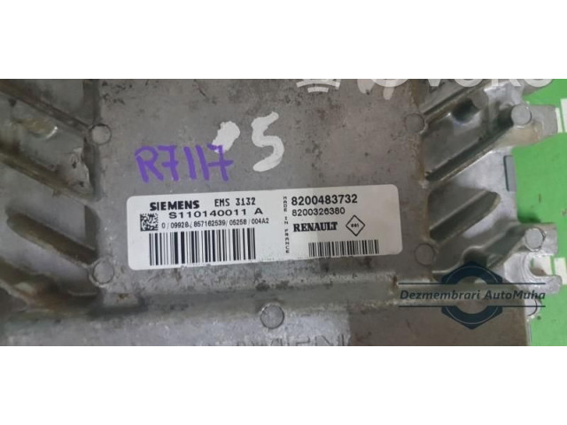 Блок управления двигателем Блок управления 8200483732., S110140011A   Renault Logan I