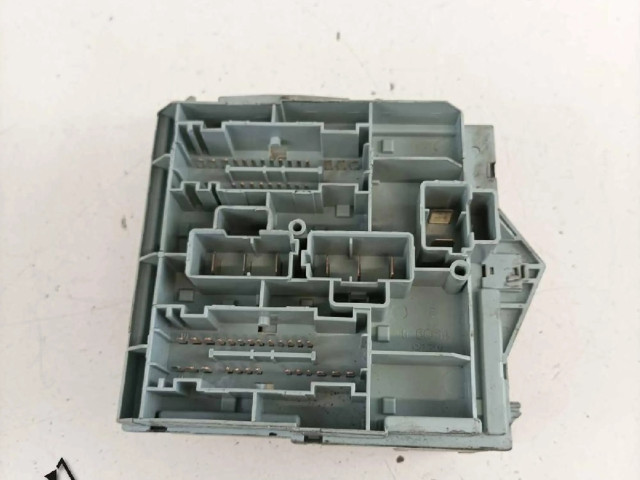 Блок предохранителей  51738102   Fiat Croma    