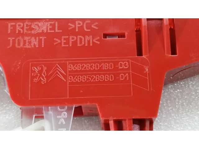 Дополнительный стоп сигнал Peugeot Partner III 9682830180 