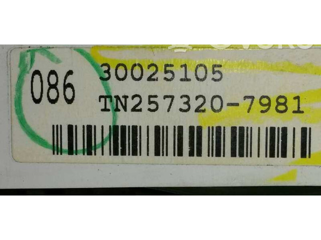 Панель приборов TN2573207981, 30025105   Suzuki Grand Vitara I       