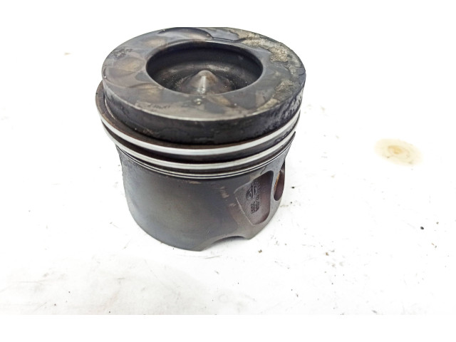  Поршень 642872   Mercedes-Benz R W251  