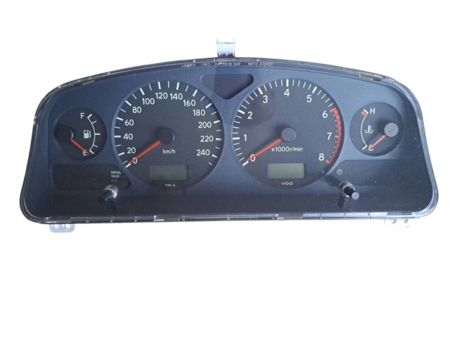Přístrojová deska  Toyota Avensis T220 1998 8380005350  