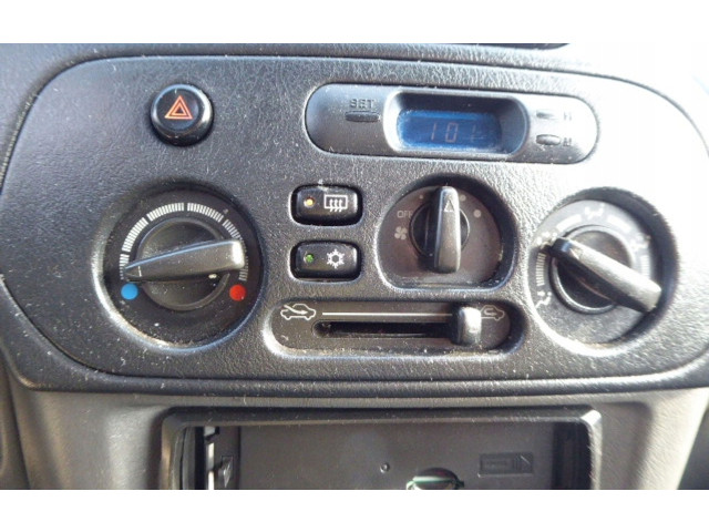 Блок управления климат-контролем    Mitsubishi Colt