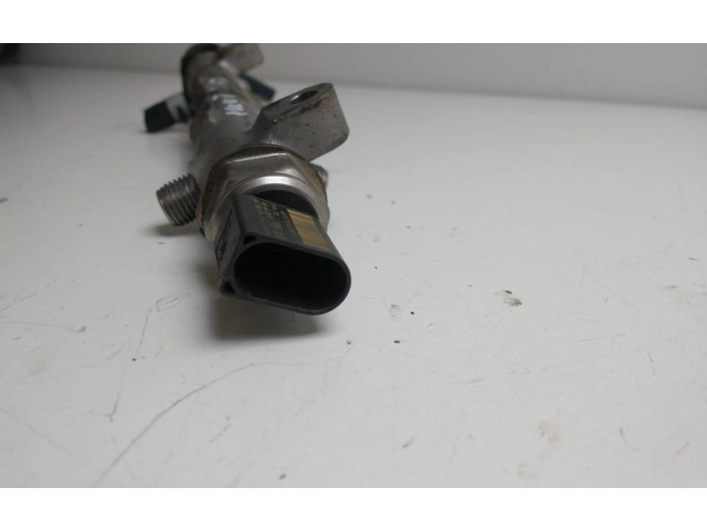 Топливная рампа 0146094, 04L089D   Volkswagen Passat Alltrack  