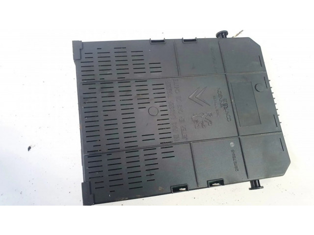 Блок предохранителей  966405888002, b00t281200836-4   Citroen C5    