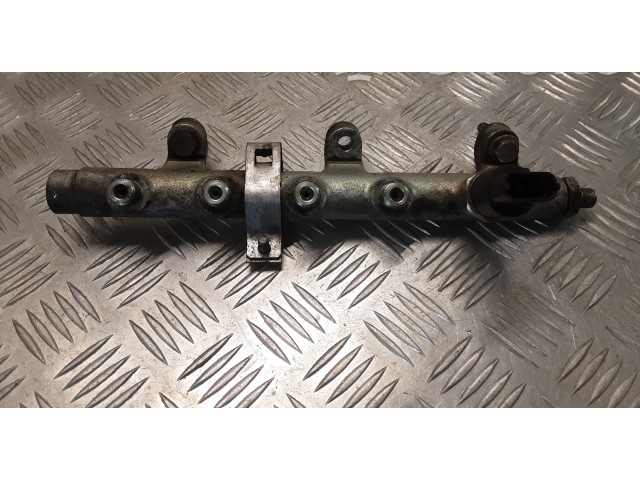 Vstřikovací lišta 0445214018, 8200010077   Renault Espace -  Grand espace IV  pro naftový motor 2.2  